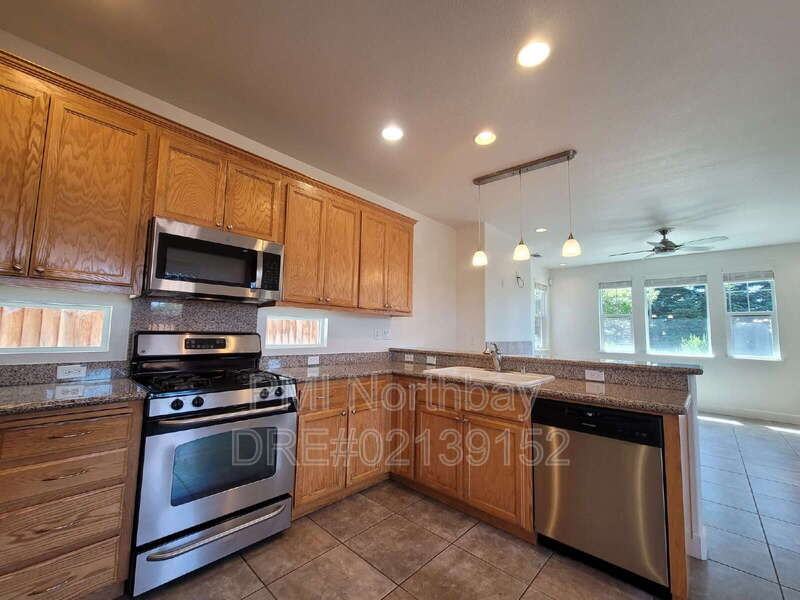 481 Lexington Dr - Photo 5 of 18