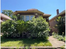 featured image of 8615 S Ada St
