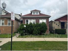 7936 S La Salle St - Photo 1 of 1