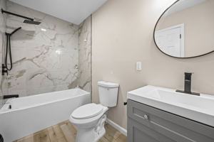 featured image of 35 Oakmount Ave #1