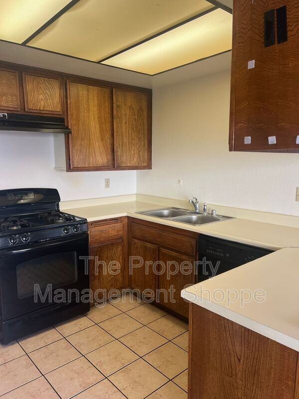1556 Bittern Ct - Photo 4 of 15