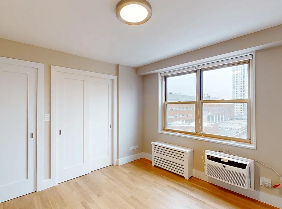378 Greenwich St #310-19J - Photo 3 of 15