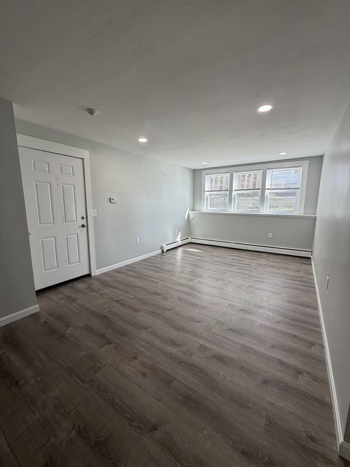 Dewey St #4 - Photo 6 of 10