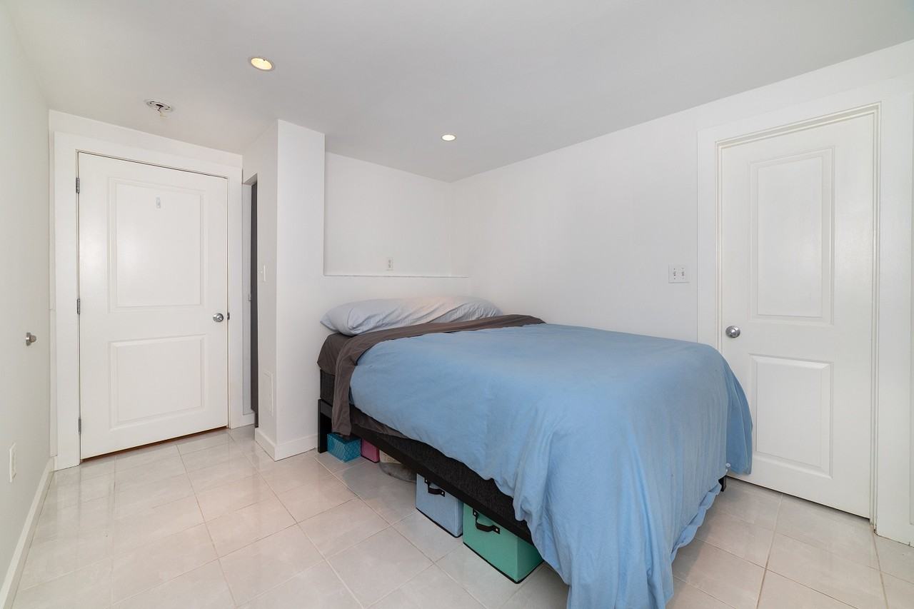 15 University Rd #B - Photo 4 of 6