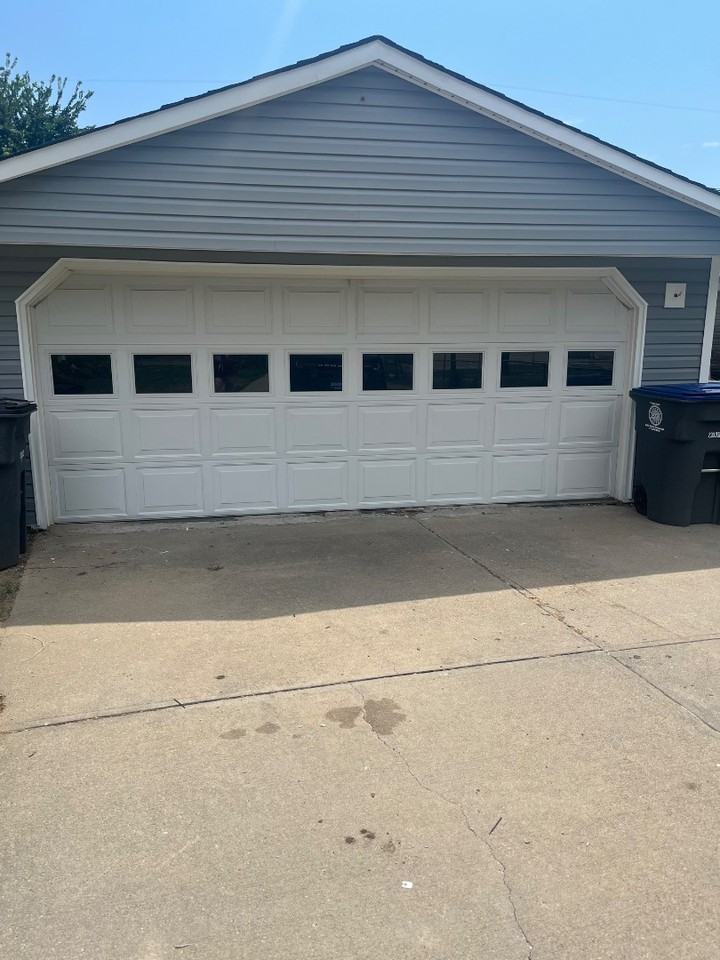 2715 2nd Ave - Photo 3 of 8