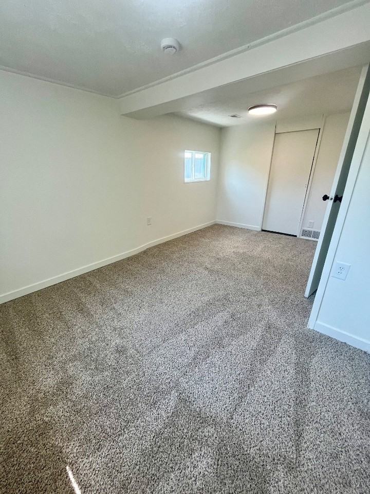2715 2nd Ave - Photo 4 of 8