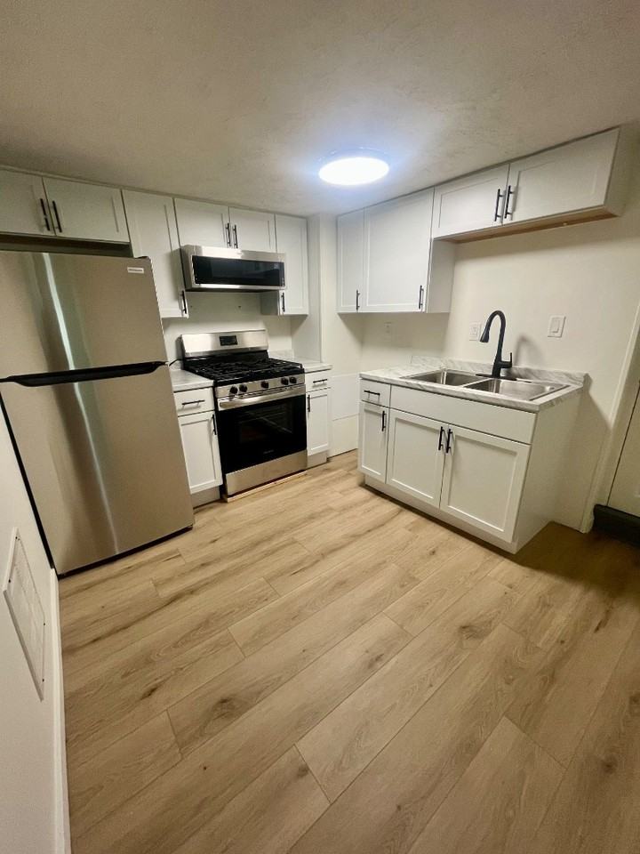 2715 2nd Ave - Photo 7 of 8