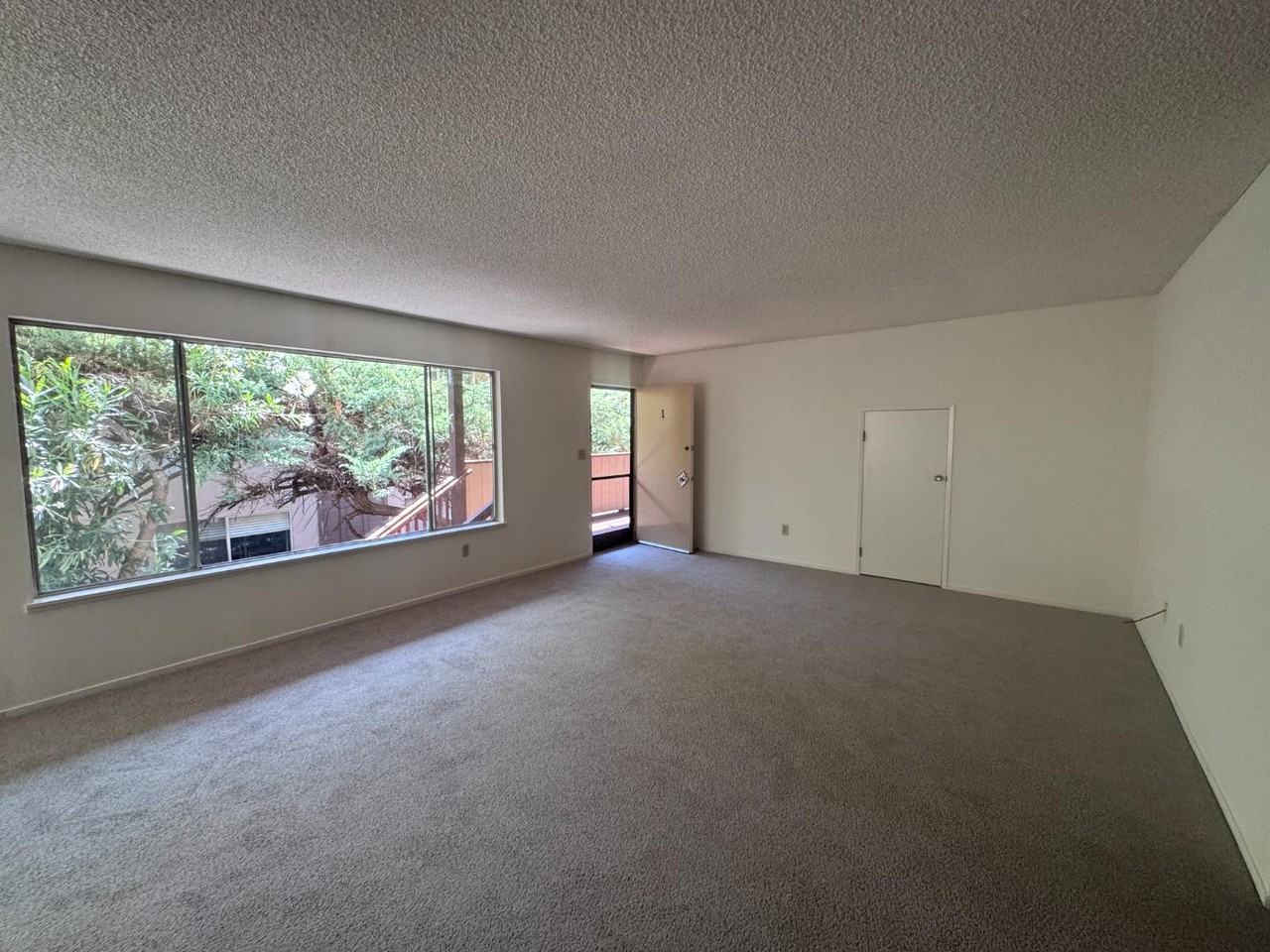 19 Jade Ct - Photo 5 of 10