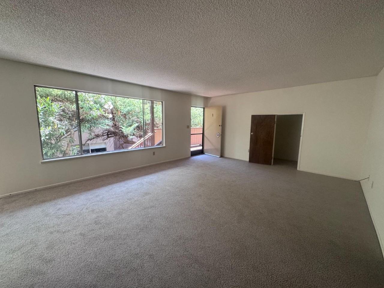 19 Jade Ct - Photo 6 of 10