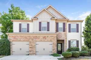 featured image of 741 Collingsworth Ln