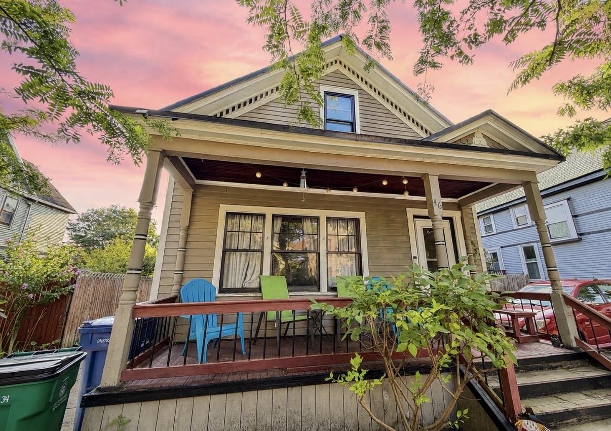 46 College St Lowr #LOWER