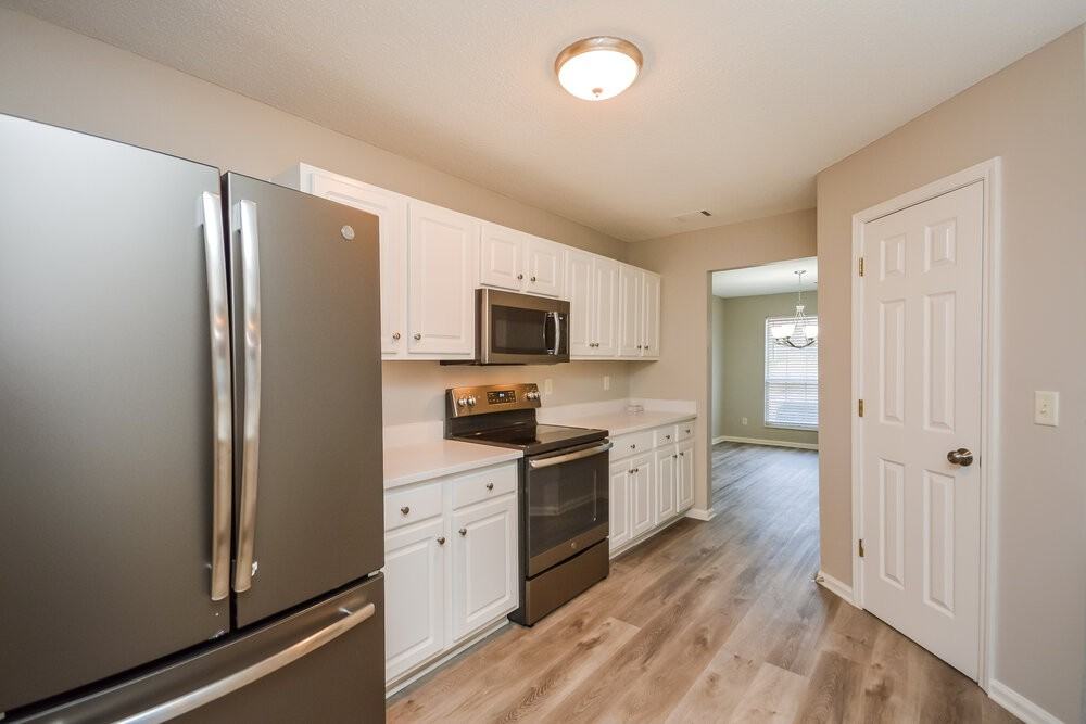 4897 Truitt Ln - Photo 6 of 16