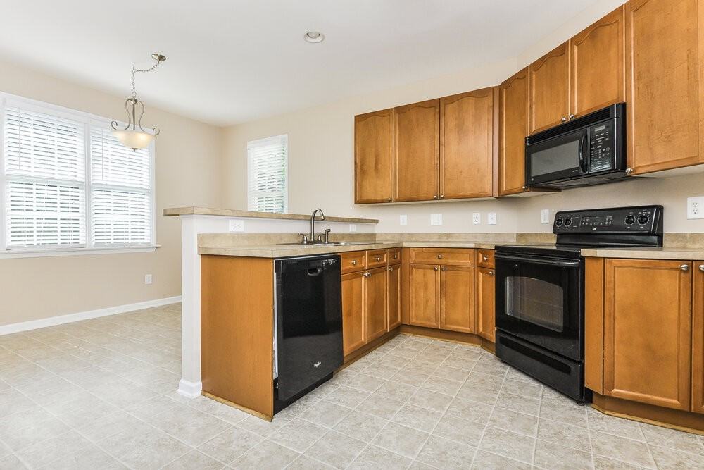 509 Lemon Pepper Pl - Photo 7 of 15