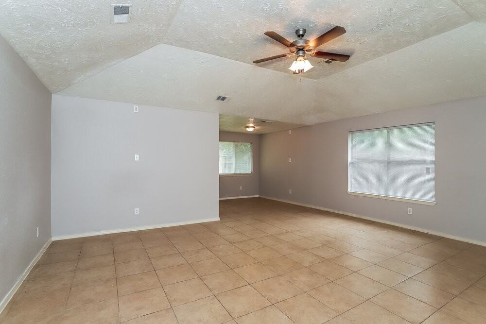 2010 Quail Place Dr - Photo 5 of 25