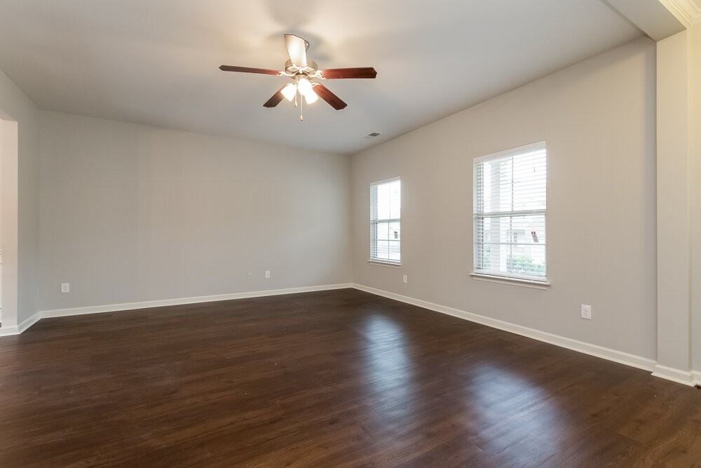 3375 Ivey Ridge Rd - Photo 2 of 15