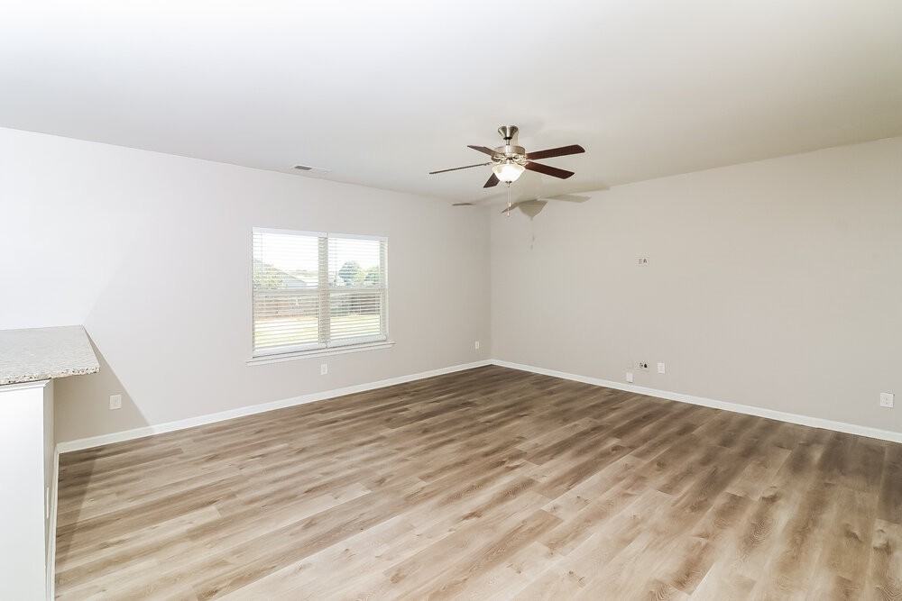 26 Robin Rd - Photo 5 of 17