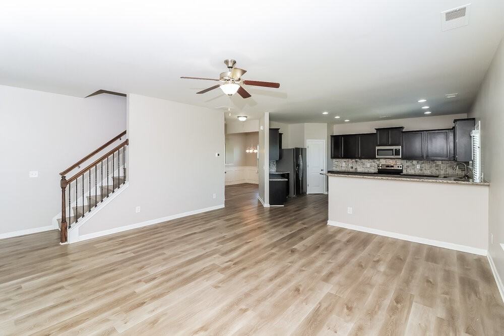 26 Robin Rd - Photo 6 of 17