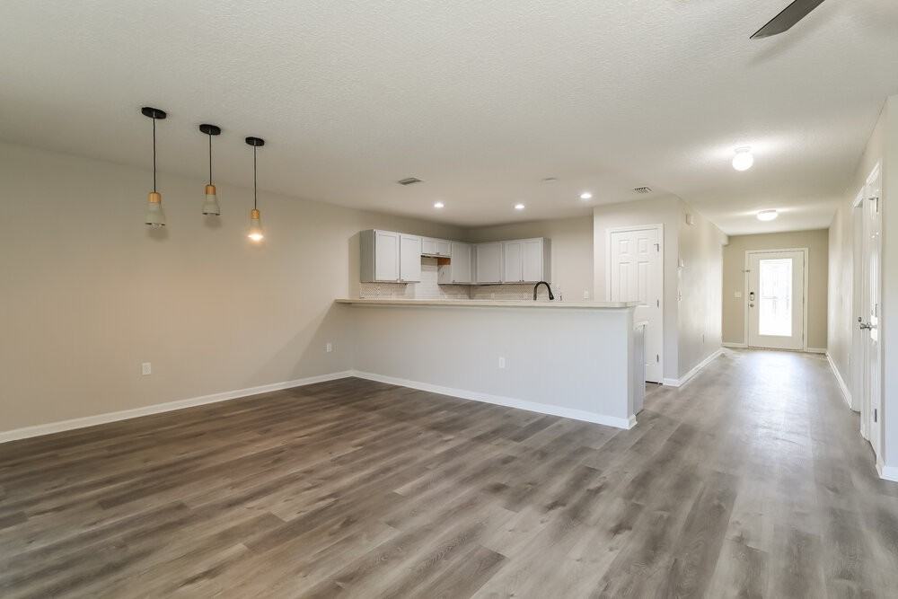 7497 Steventon Way - Photo 6 of 16