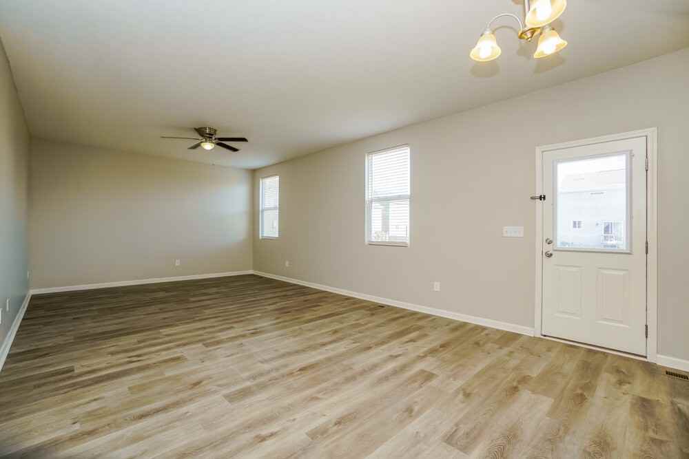 259 Glen Crossing Dr - Photo 6 of 18