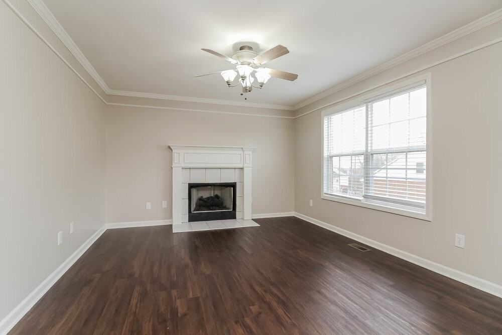 3609 Bentfield Dr - Photo 4 of 17