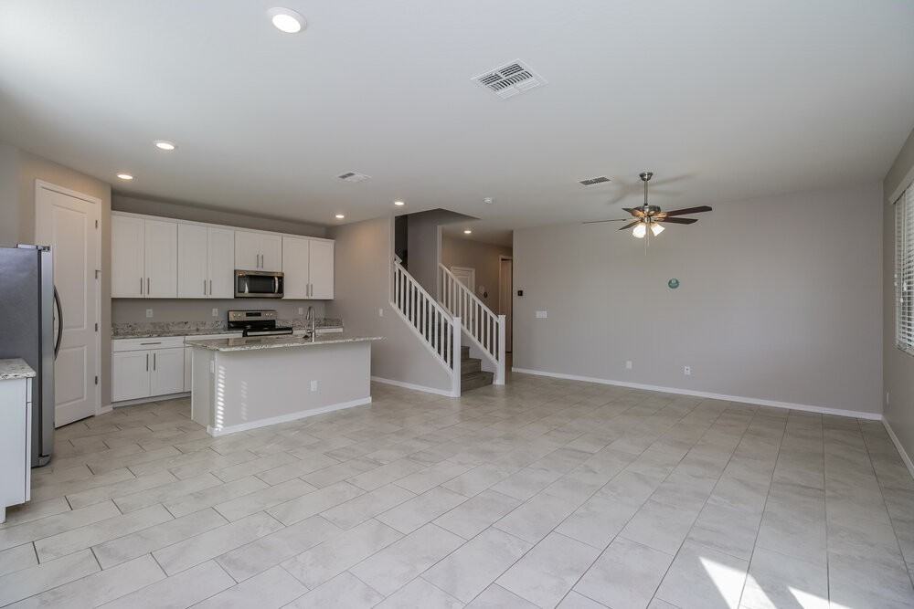 1563 S Loren Ln - Photo 4 of 17