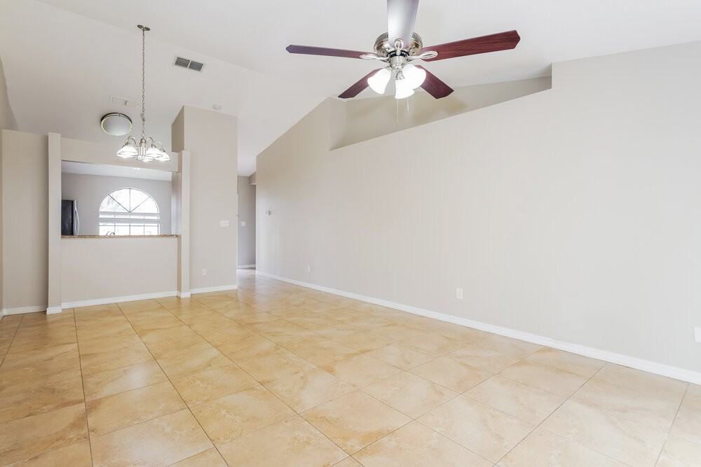 12775 Majorama Dr - Photo 4 of 16