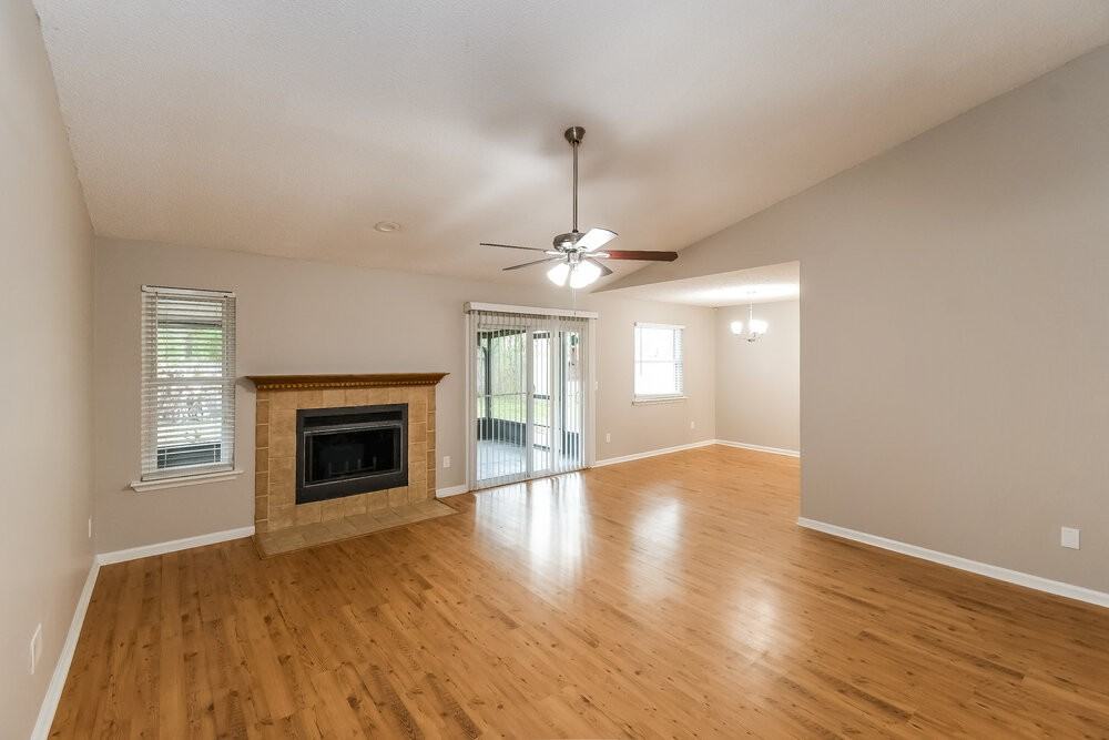 8136 Honeysuckle Ln - Photo 3 of 16