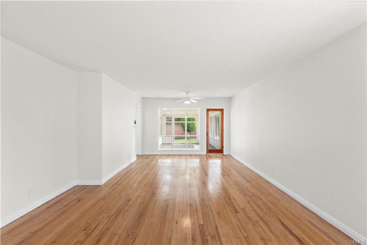 5722 Faculty Ave - Photo 5 of 27