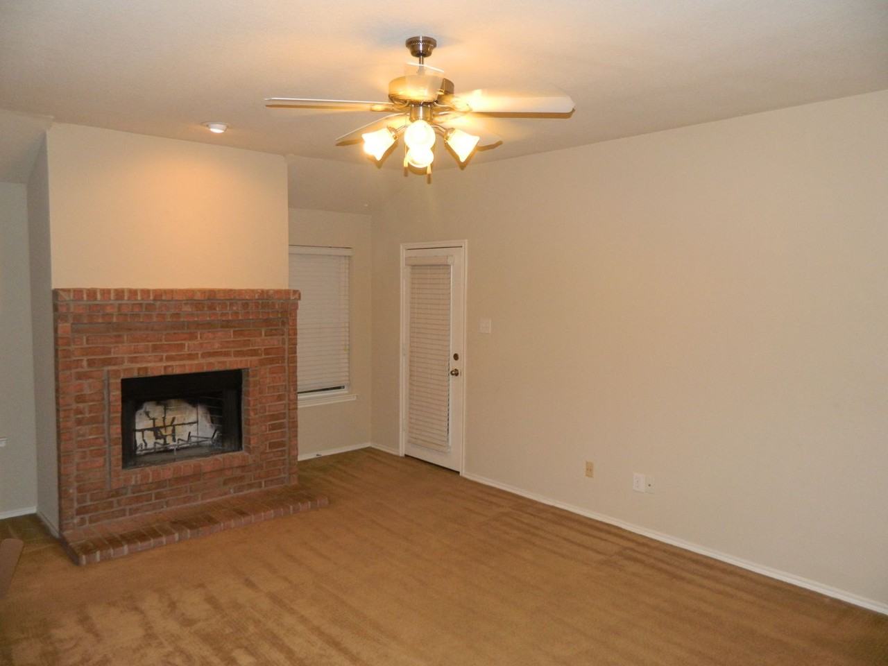 108 Pagoda Dr - Photo 2 of 12