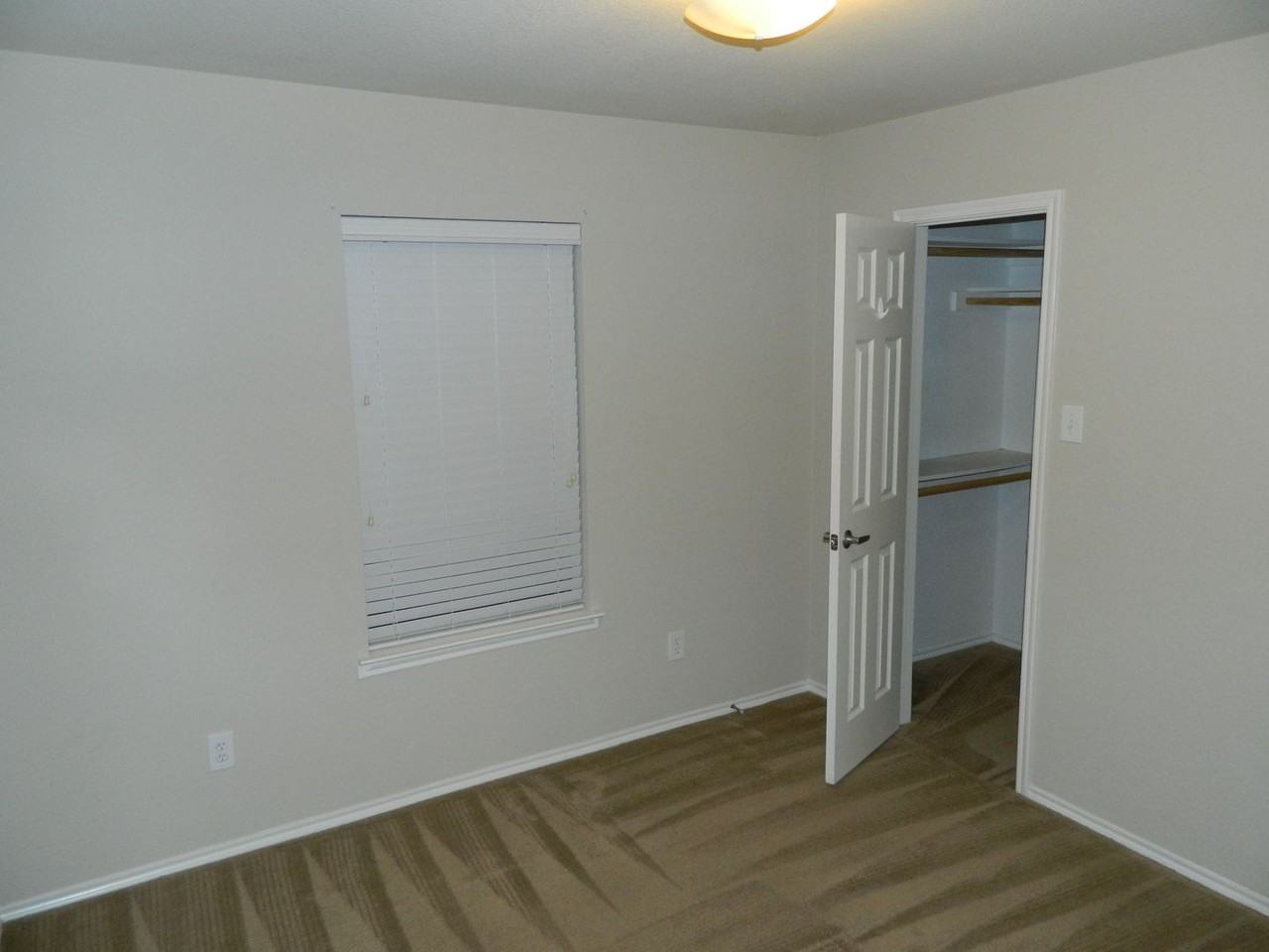 108 Pagoda Dr - Photo 6 of 12