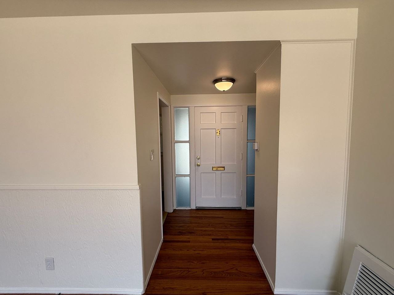 2862 Knoxville Ave - Photo 7 of 17