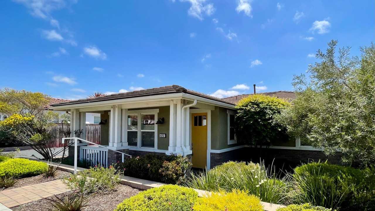 425 Junipero Way - Photo 2 of 17