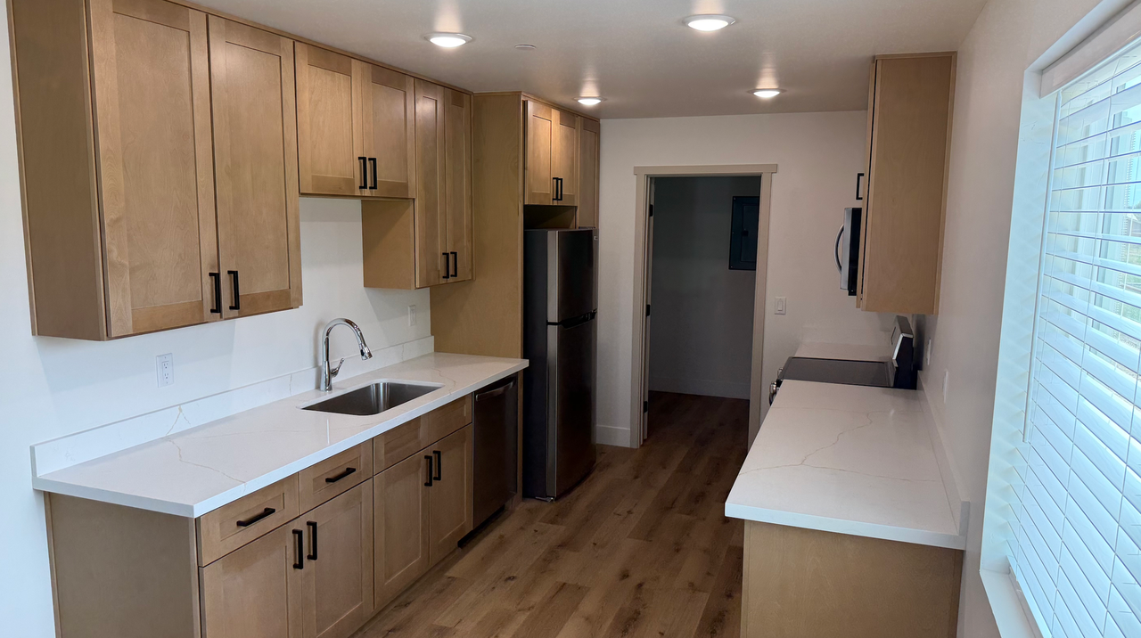 201 W Center St - Photo 2 of 7