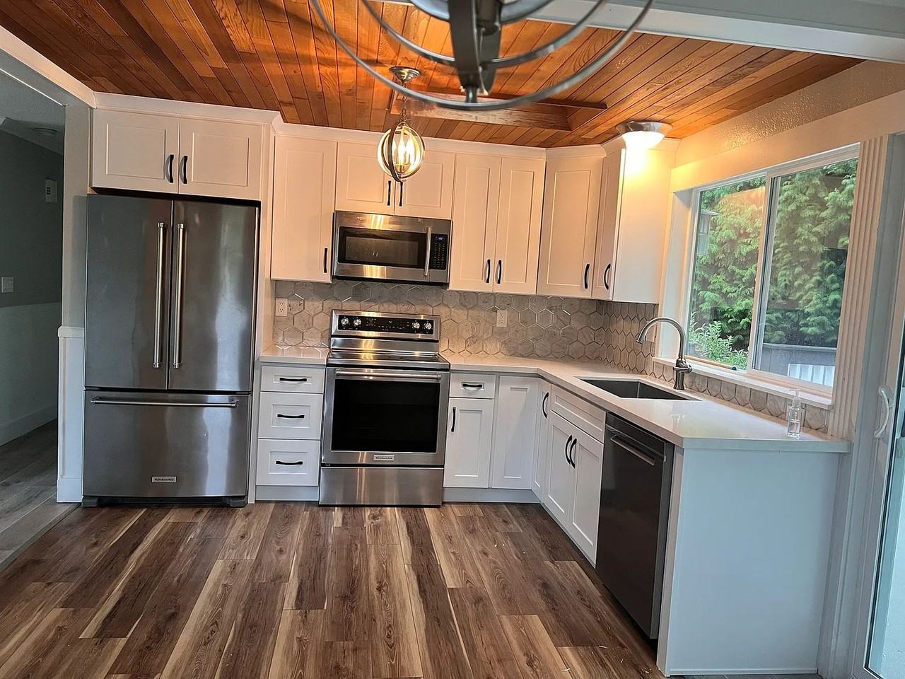17321 18th Ave Se - Photo 2 of 10