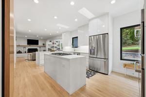 featured image of 101 Pearson St #NA