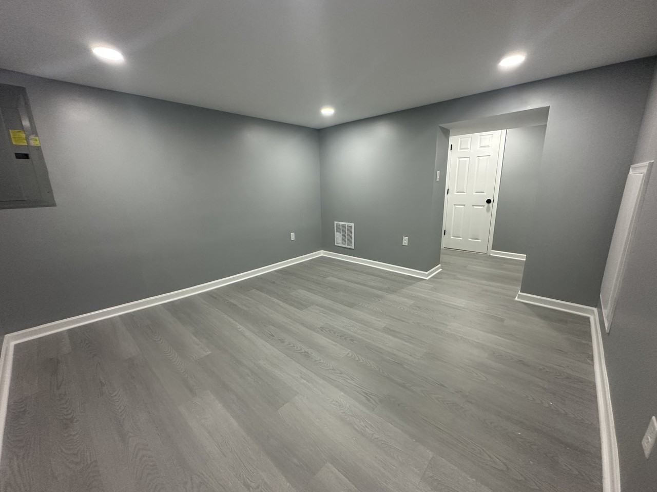 5420 B St Se #1 - Photo 4 of 15