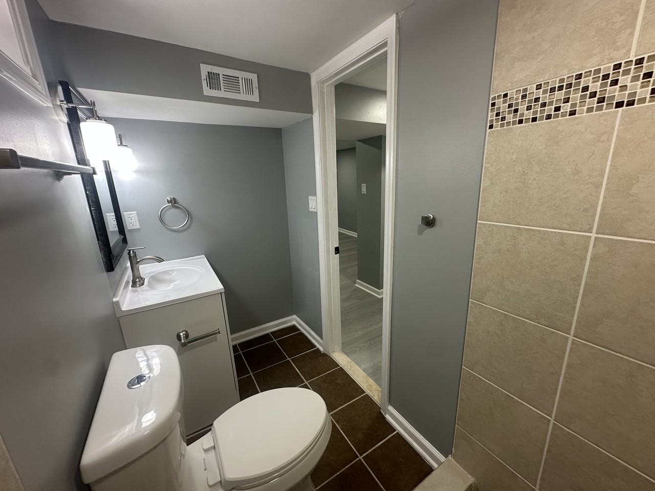 5420 B St Se #1 - Photo 6 of 15