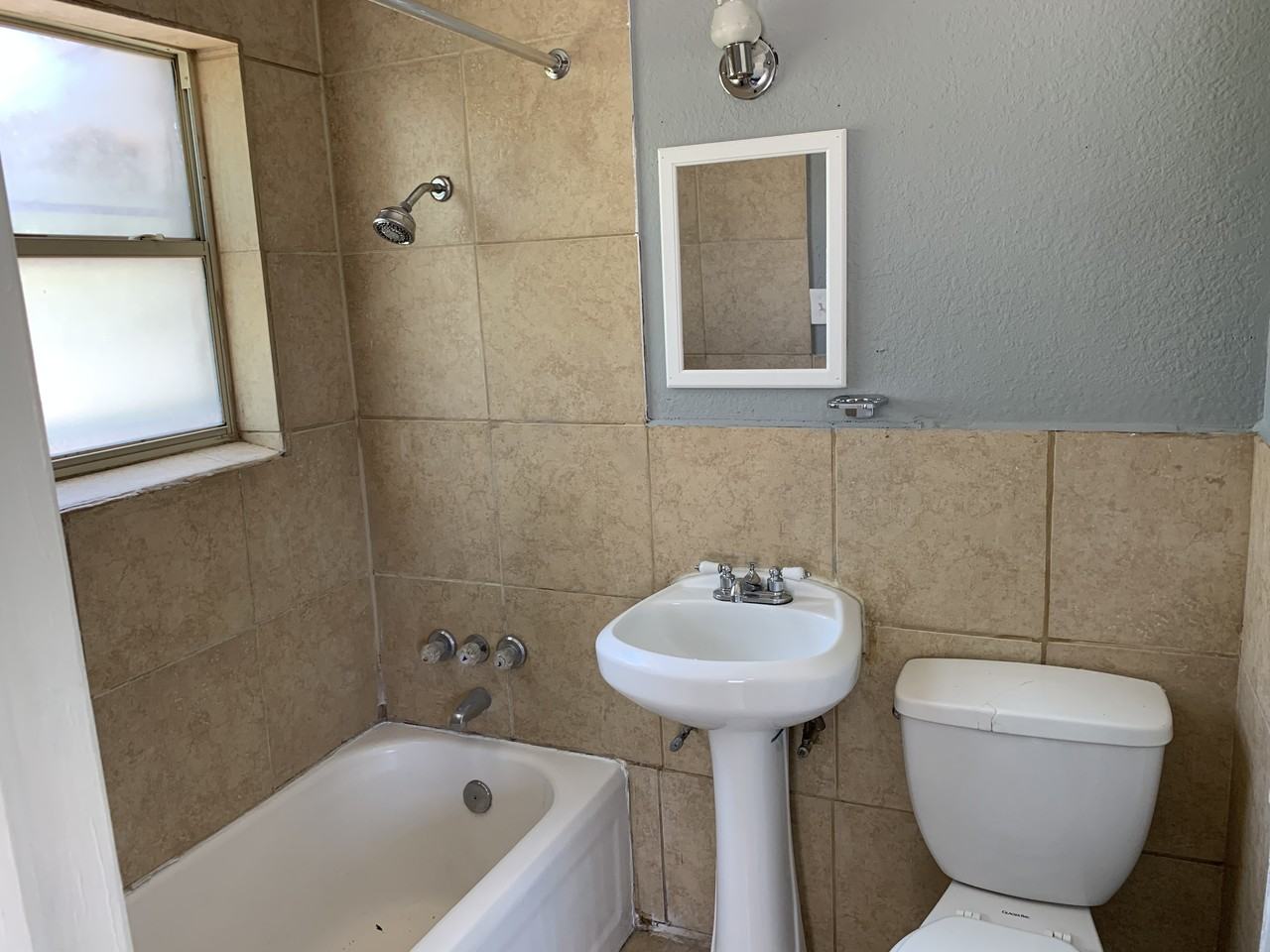 2815 Primrose Ave #B - Photo 6 of 10