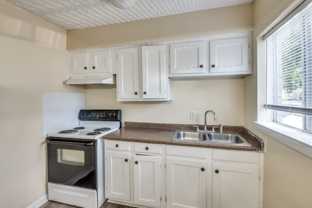 512 S Delaware St #2 - Photo 1 of 1