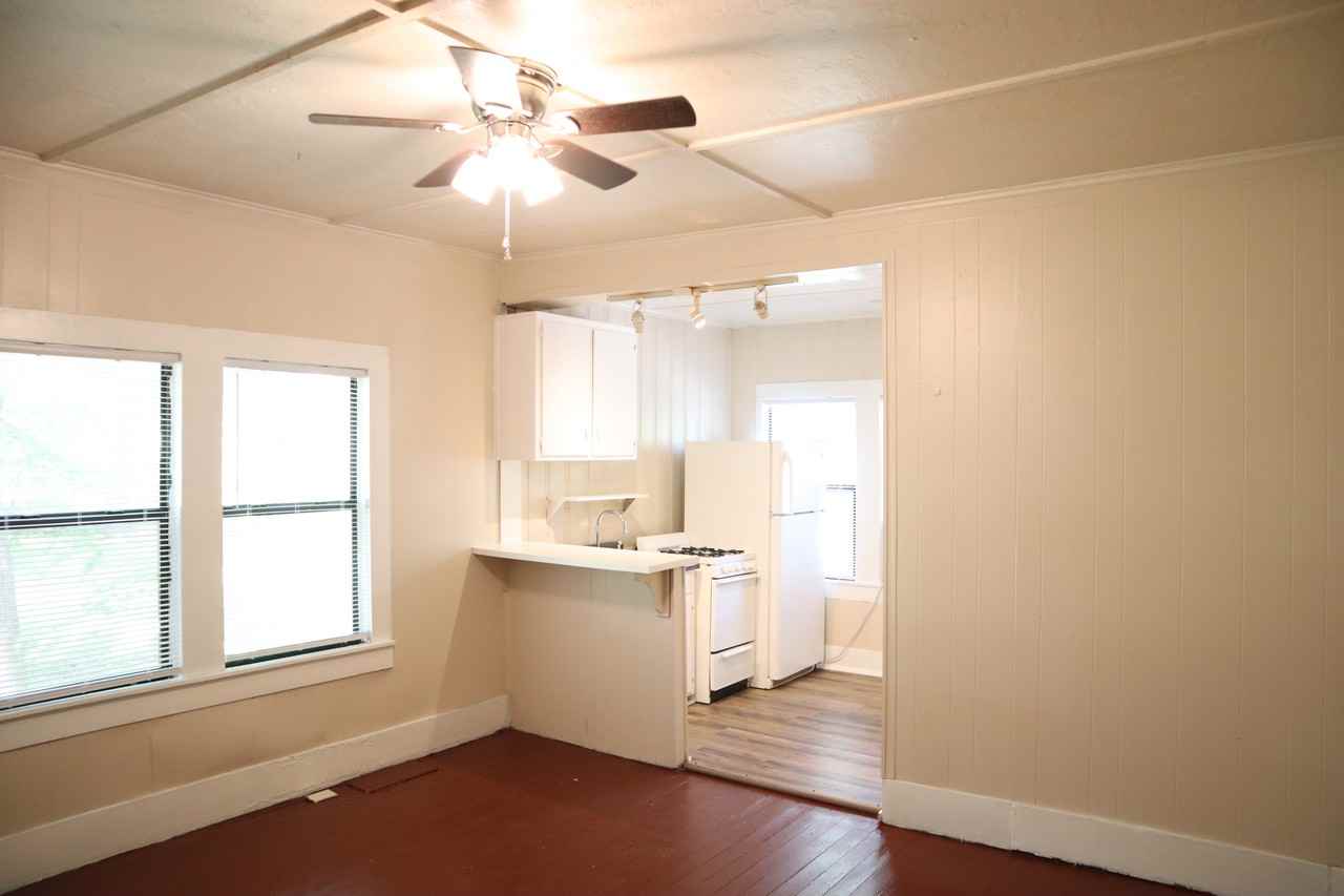 1116 N Bell Ave #2