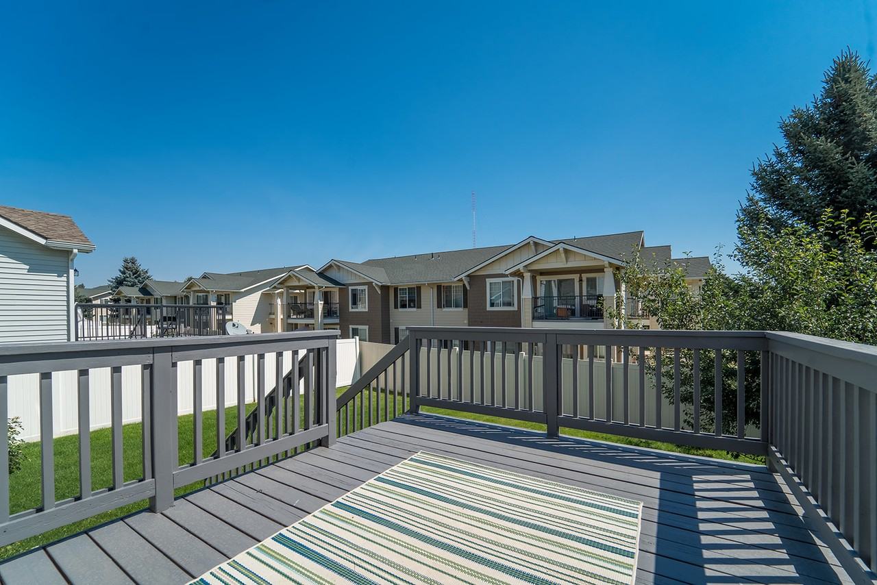 4307 S Stonington Ln - Photo 4 of 14