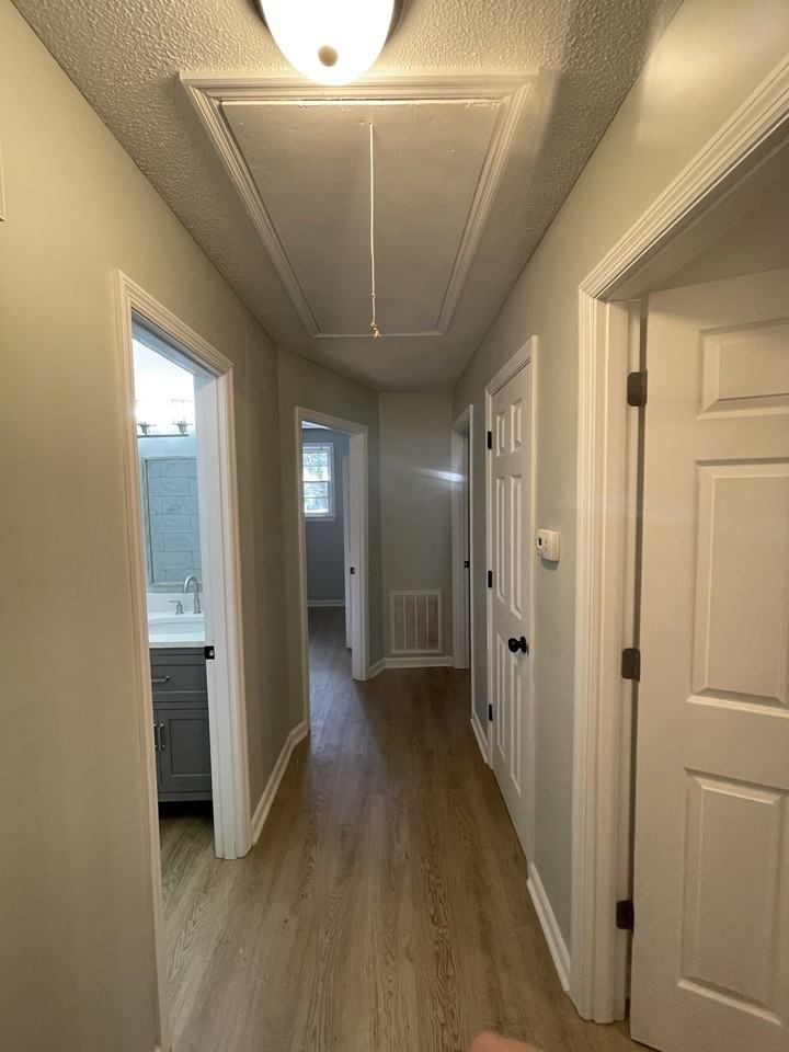 1132 Mandel Dr - Photo 2 of 20
