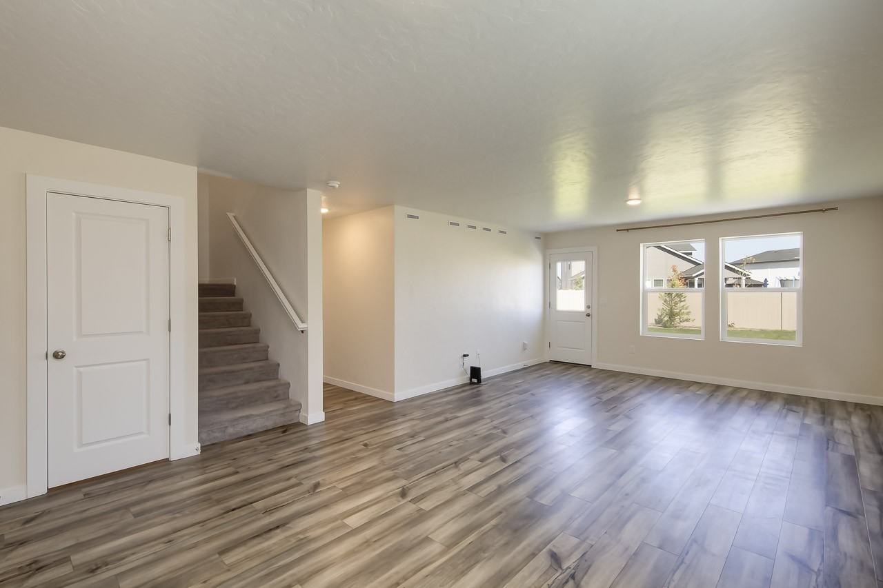 11144 Maroon Bells Dr - Photo 3 of 46
