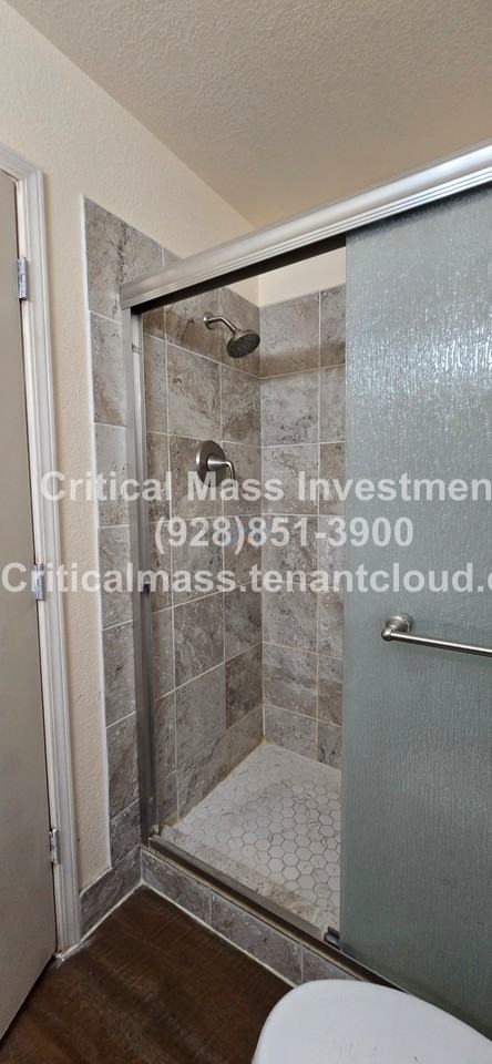 2202 E 1st Ave #1 - Photo 6 of 22