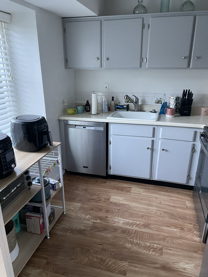 38 Nassau Dr - Photo 5 of 13