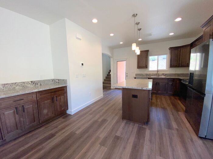 1228 Wild Oak Ct - Photo 3 of 30