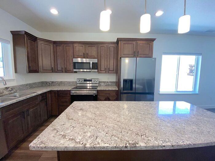 1228 Wild Oak Ct - Photo 5 of 30
