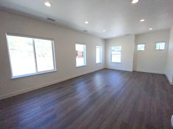 1228 Wild Oak Ct - Photo 7 of 30