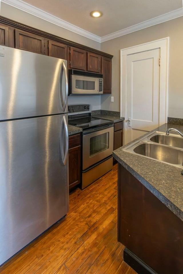 613 E Ridgewood St #5 - Photo 5 of 12