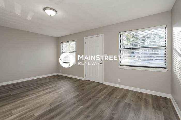 4149 Dalry Dr - Photo 3 of 16